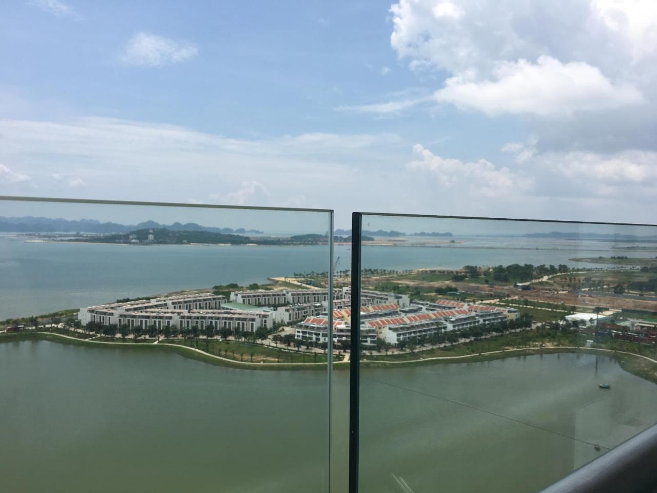 Angela House Ha Long Lägenhet Exteriör bild